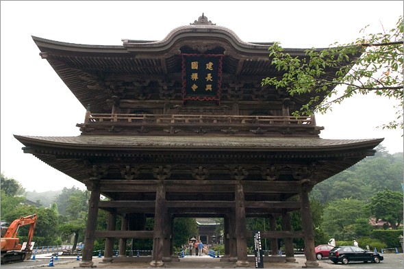 temple_gate.jpg