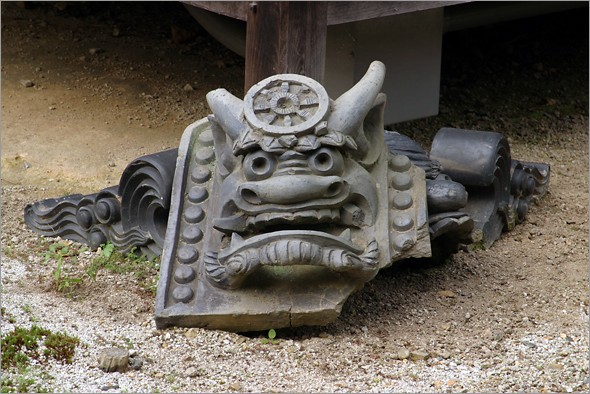 stone_mask_1.jpg