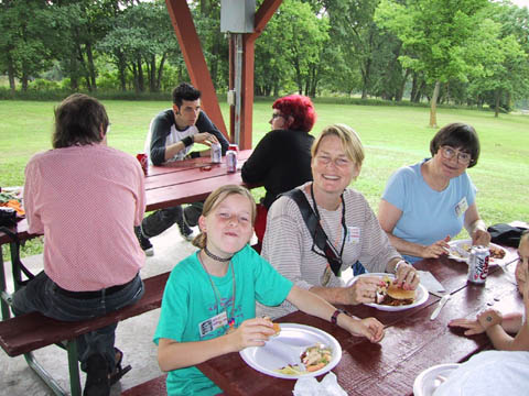 Elena_and_Leslie_and_Linda