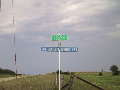 Gov_Daniel_Hwy