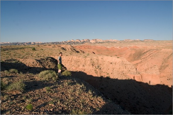 gernot_over_canyon.jpg